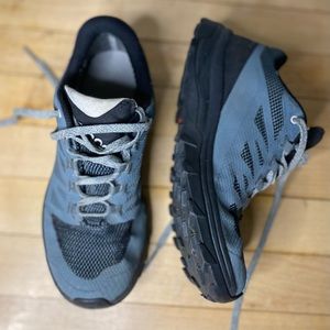 Salomon OUTline - GTX  in Stormy/Lunar Rock - size 7.5 - Women’s